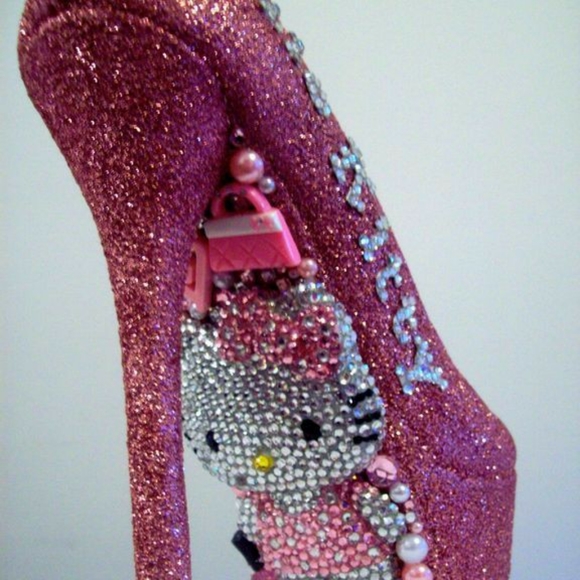 Meet your Posher, Pedro - Picture 4 of 13